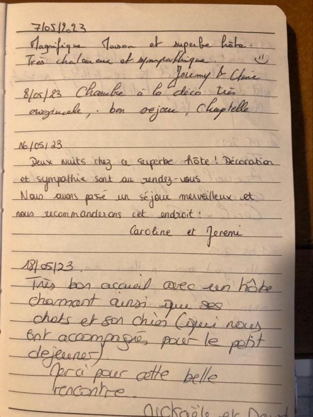 Ecueille Maison D'Hotes "Les Volets Verts" Et Sa Brocante מראה חיצוני תמונה